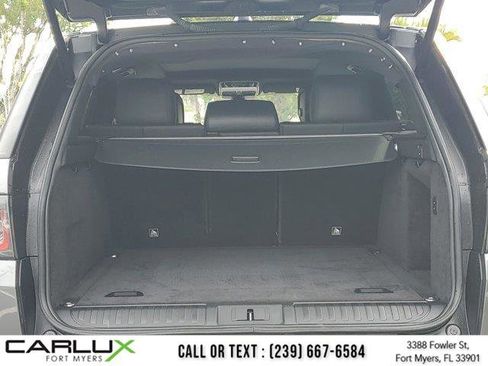 Used 2018 Land Rover Range Rover Sport SE image 12