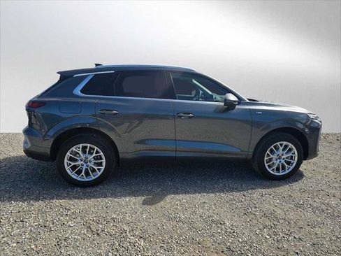 New 2026 Audi Q3 quattro 2.0T AWD/4WD image 2