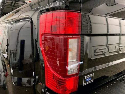 Used 2021 Ford F450 Lariat w/ Lariat Ultimate Package AWD/4WD image 29
