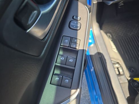 Used 2016 Toyota Camry SE FWD image 14