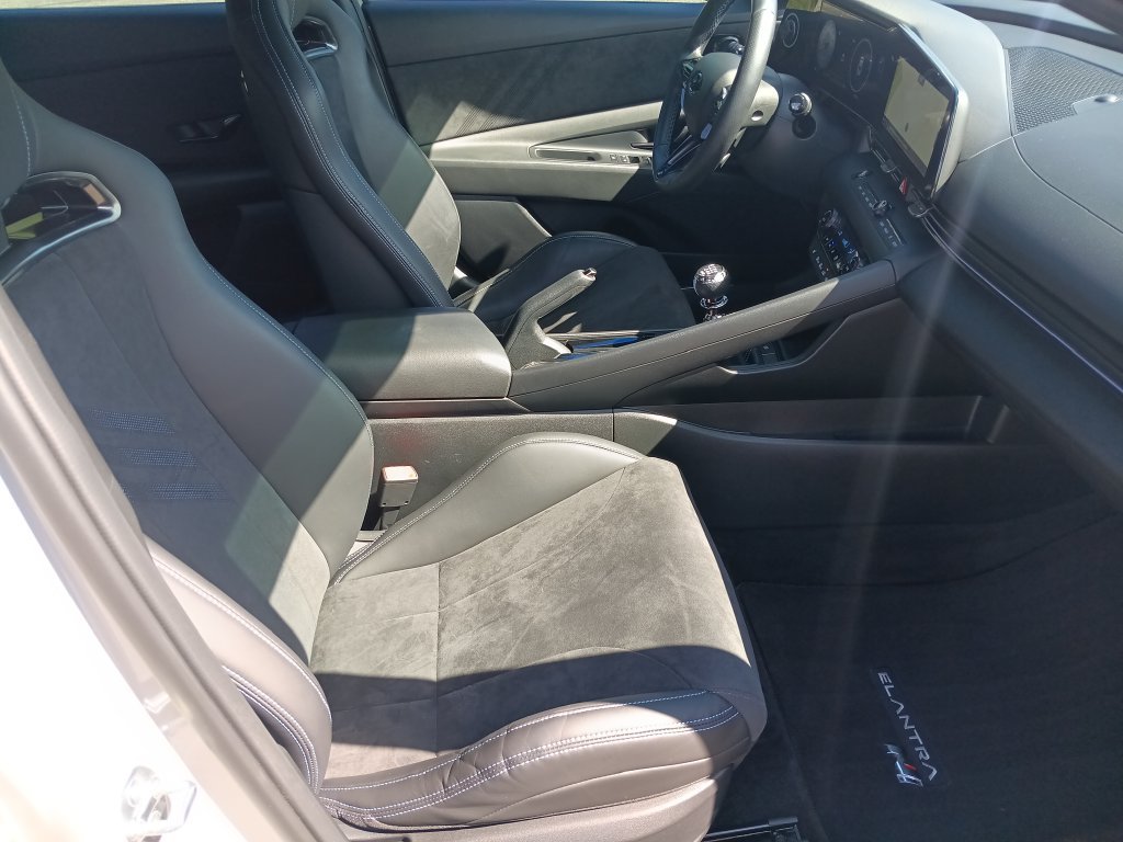 Used 2023 Hyundai Elantra N FWD image 19
