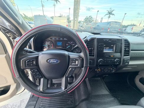 Used 2019 Ford F550 4x4 Crew Cab image 11