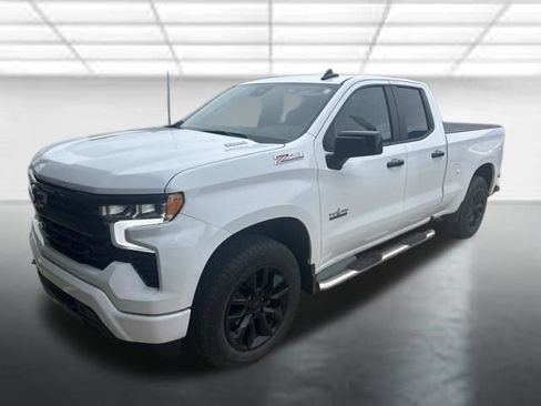 Used 2025 Chevrolet Silverado 1500 RST AWD/4WD image 3