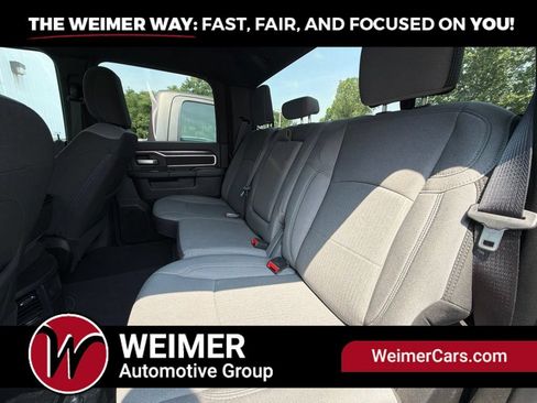 Used 2024 RAM 2500 Big Horn w/ Towing Technology Group AWD/4WD image 6