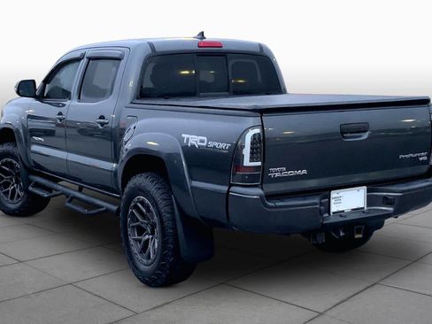 Used 2015 Toyota Tacoma PreRunner w/ TRD Sport Package RWD image 12