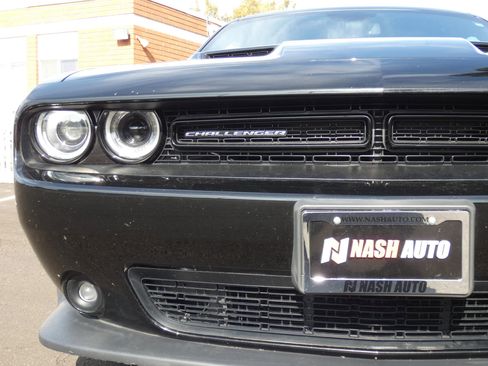 Used 2017 Dodge Challenger R/T Scat Pack w/ Dynamics Package image 17