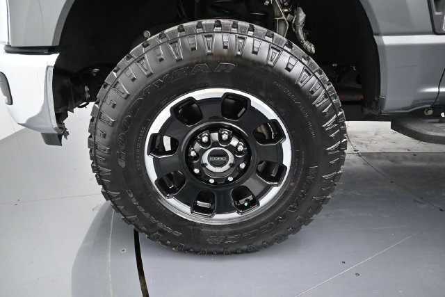 Used 2025 Ford F350 XLT w/ Tremor Off-Road Package AWD/4WD image 9