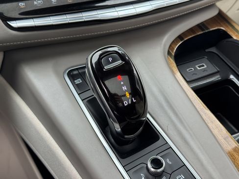 Certified 2022 Cadillac Escalade Sport Platinum image 30