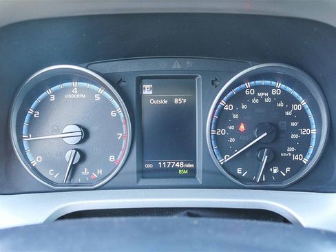 Used 2018 Toyota RAV4 XLE image 28