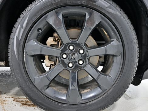 Used 2021 Ford Explorer XLT w/ Equipment Group 202A AWD/4WD image 40