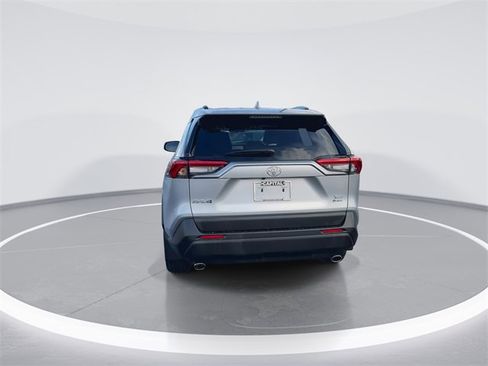 Used 2025 Toyota RAV4 XLE Premium image 7