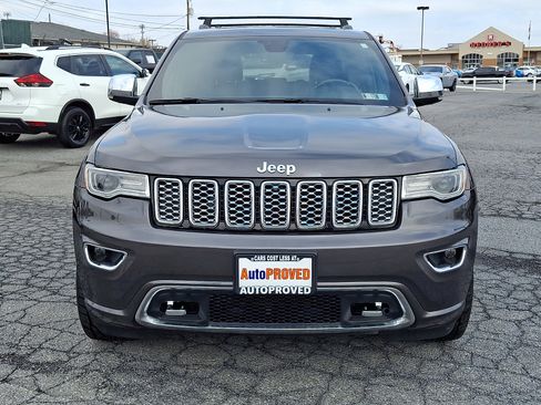 Used 2020 Jeep Grand Cherokee Overland image 2