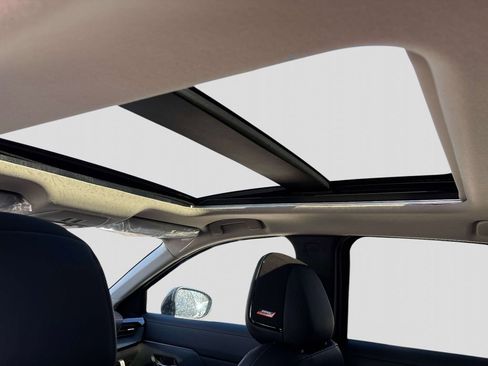 New 2026 Nissan Kicks SR w/ SR Premium Package image 6