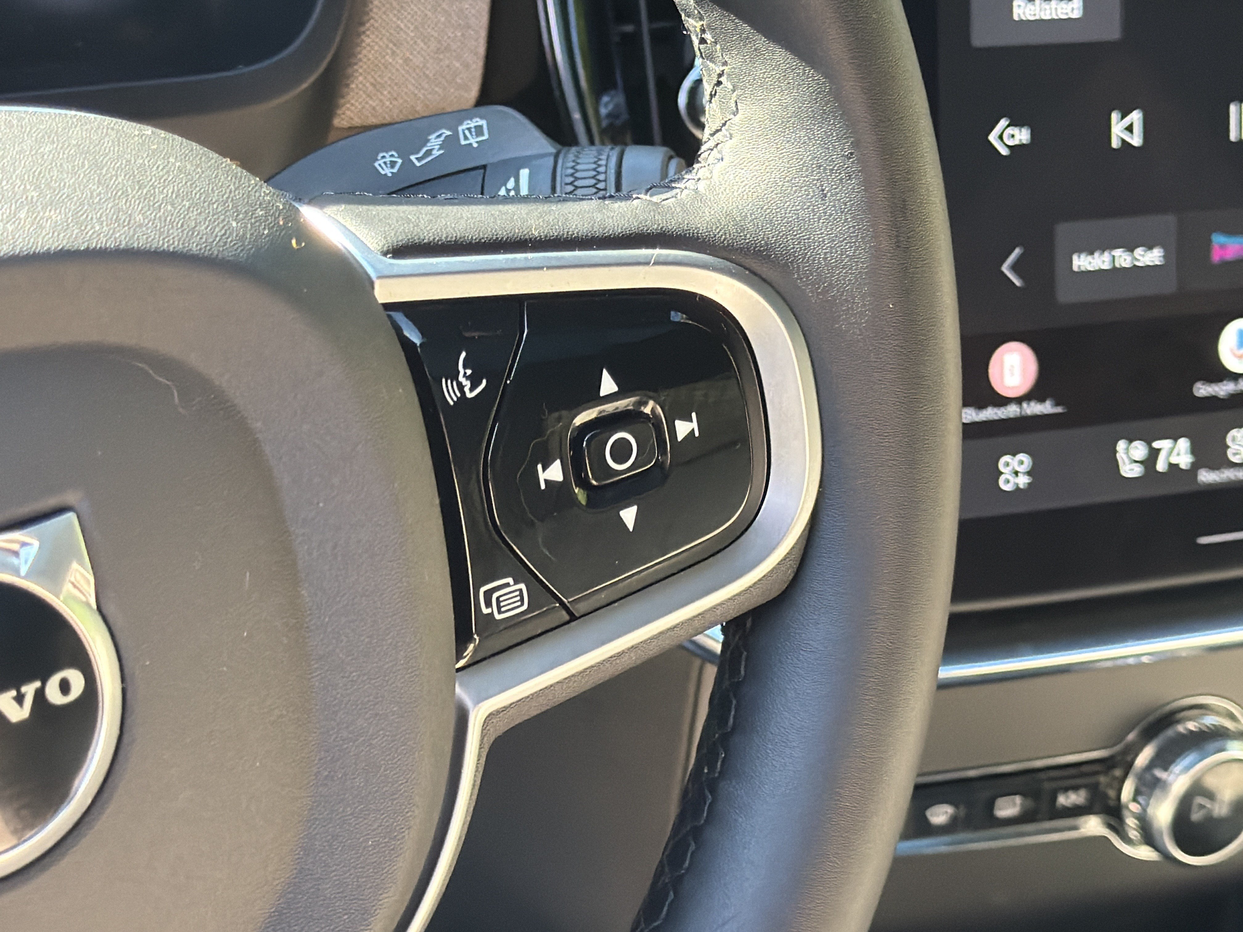 Certified 2026 Volvo XC90 B6 Plus AWD/4WD image 6