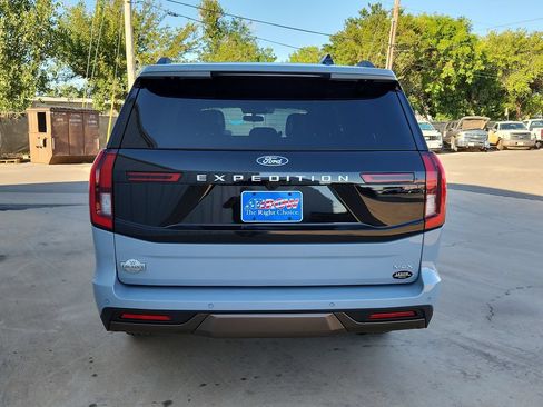 New 2027 Ford Expedition Max King Ranch RWD image 10