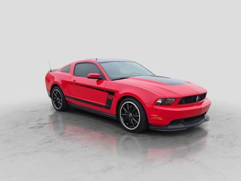 Used 2012 Ford Mustang Boss 302 RWD image 2