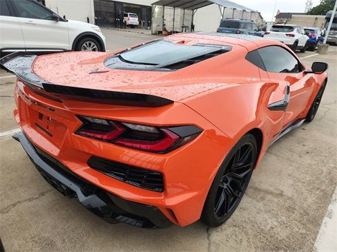Used 2026 Chevrolet Corvette Z06 RWD image 5