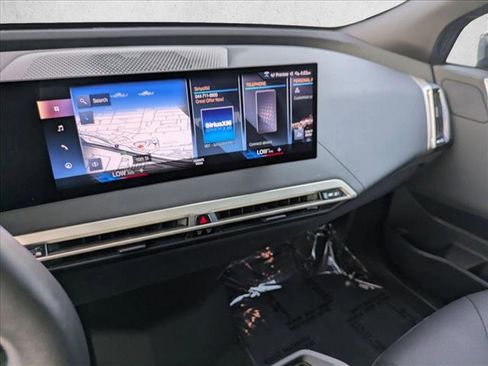 Certified 2023 BMW iX xDrive50 image 15