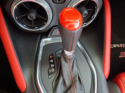 Used 2018 Chevrolet Camaro SS RWD image 13
