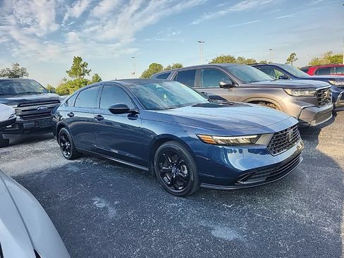 Used 2025 Honda Accord SE image 2