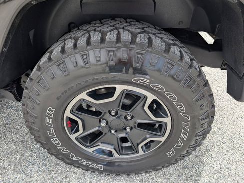 Used 2015 Jeep Wrangler Rubicon AWD/4WD image 10