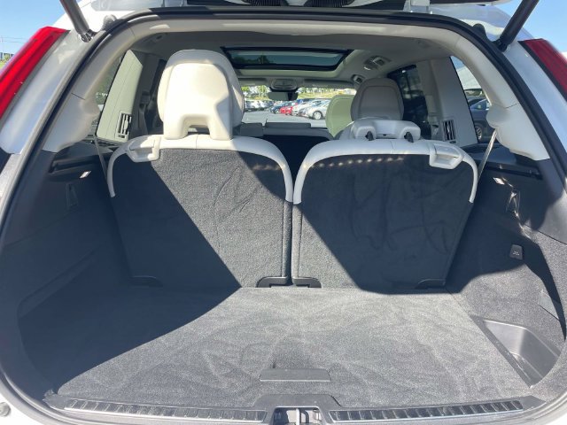 Used 2023 Volvo XC90 B6 Ultimate AWD/4WD image 10