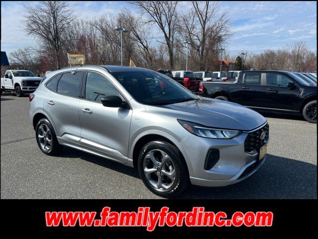 Certified 2024 Ford Escape ST-Line AWD/4WD image 1