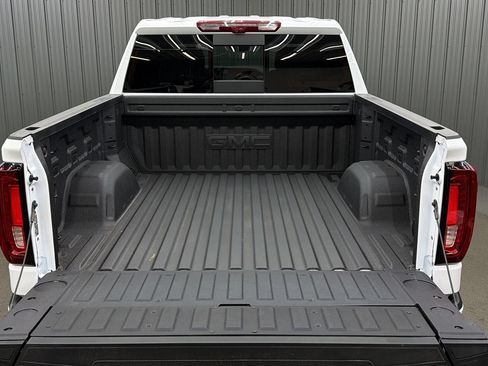 Used 2026 GMC Sierra 1500 AT4 w/ AT4 Premium Package AWD/4WD image 17