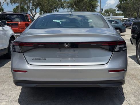 Used 2024 Honda Accord LX image 7