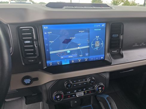 Used 2023 Ford Bronco Wildtrak AWD/4WD image 23