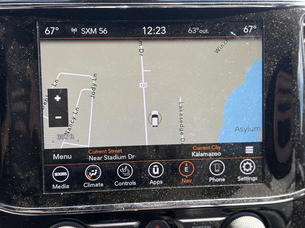 Used 2020 Jeep Grand Cherokee Limited AWD/4WD image 36