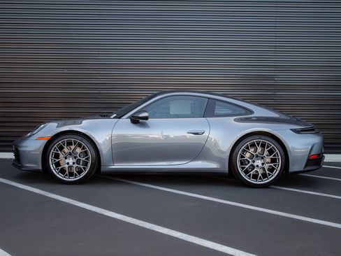 Used 2026 Porsche 911 Carrera RWD image 2