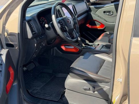 Certified 2024 Nissan Frontier PRO-4X w/ Pro Premium Package AWD/4WD image 11