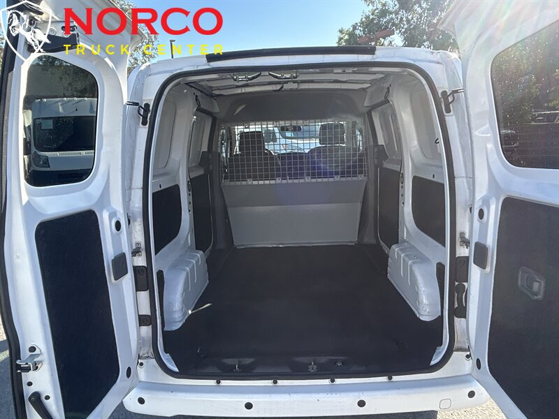 Used 2021 Nissan NV200 SV w/ Back Door Glass Package FWD image 9