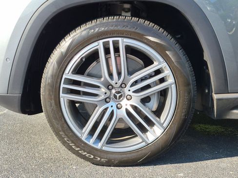 Used 2026 Mercedes-Benz GLS 450 4MATIC image 13