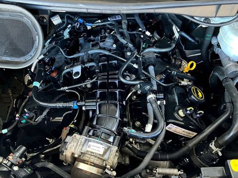 Used 2023 Ford Transit 350 XLT image 31