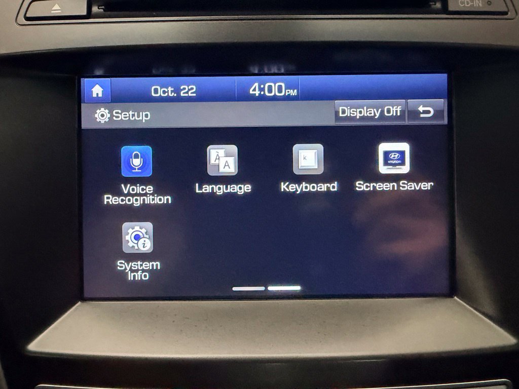 Used 2017 Hyundai Santa Fe SE AWD/4WD image 22