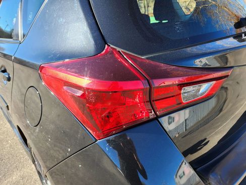 Used 2017 Toyota Corolla iM w/ Carpet Mat Package image 11