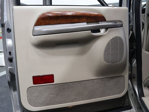 Used 2002 Ford Excursion Limited image 62