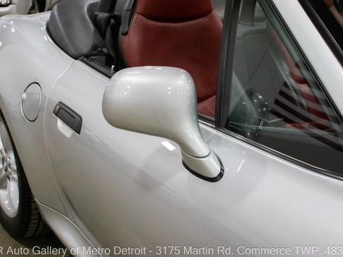 Used 2000 BMW Z3 2.5i image 36