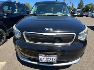 Used 2017 Kia Soul EV FWD video 2
