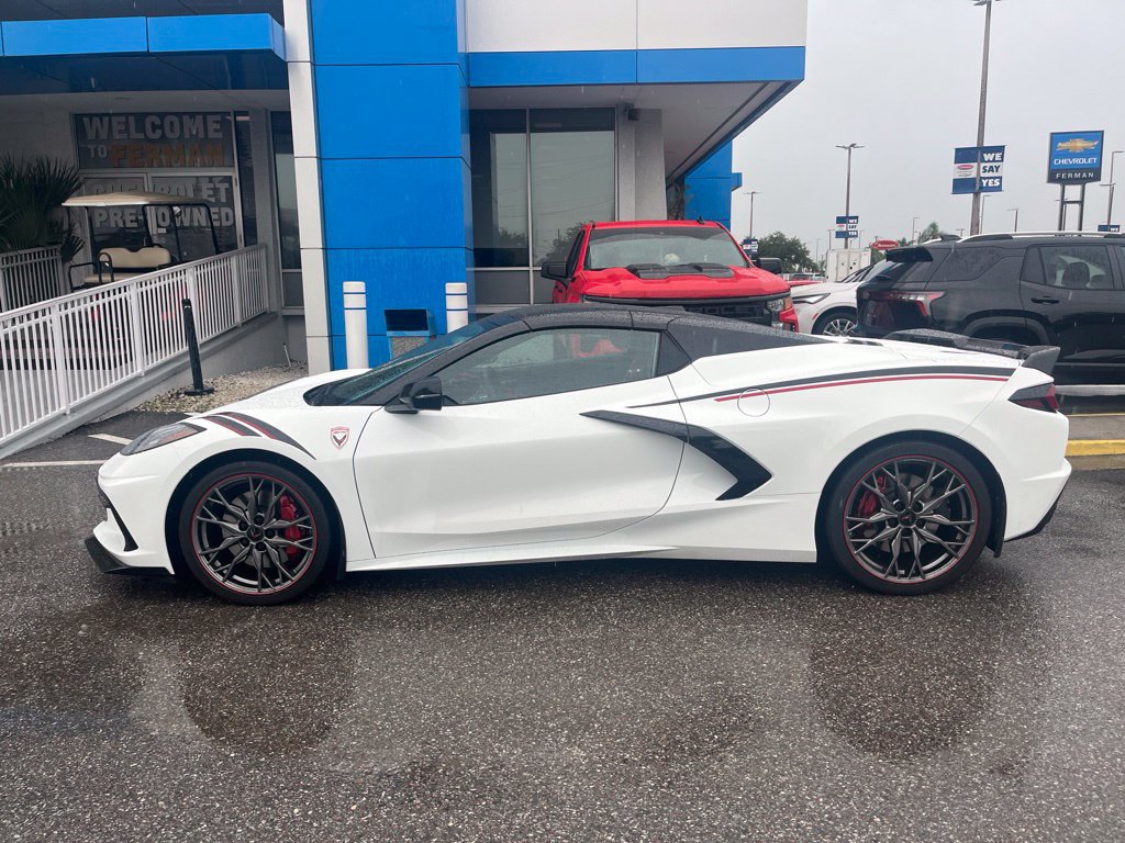 Used 2024 Chevrolet Corvette Stingray Premium Conv w/ Z51 Performance Package RWD image 4