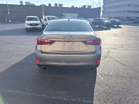 Used 2014 Lexus IS 250 w/ Preferred Accessory Package image 4