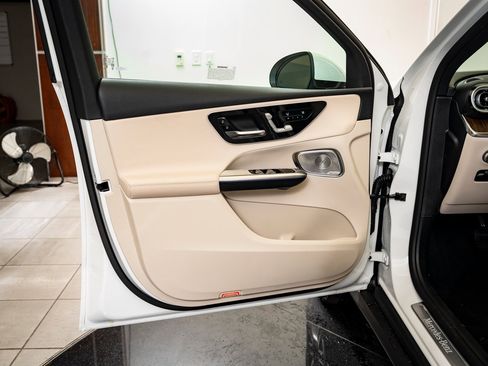 New 2026 Mercedes-Benz GLC 300 GLC 300 image 24