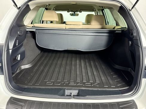 Used 2019 Subaru Outback 2.5i Premium AWD/4WD image 33
