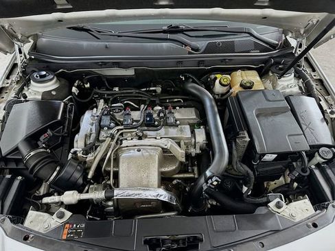 Used 2017 Buick Regal Sport Touring image 26