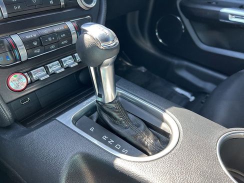 Used 2021 Ford Mustang Premium image 31