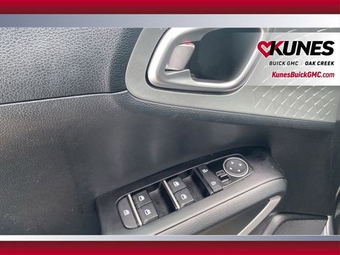 Used 2023 Kia Soul LX w/ Option Group 015 image 9