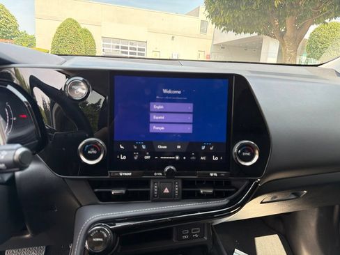 Used 2024 Lexus NX 350h AWD image 28