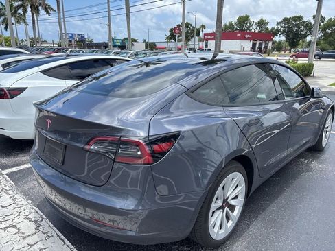 Used 2023 Tesla Model 3 Standard Range RWD image 3
